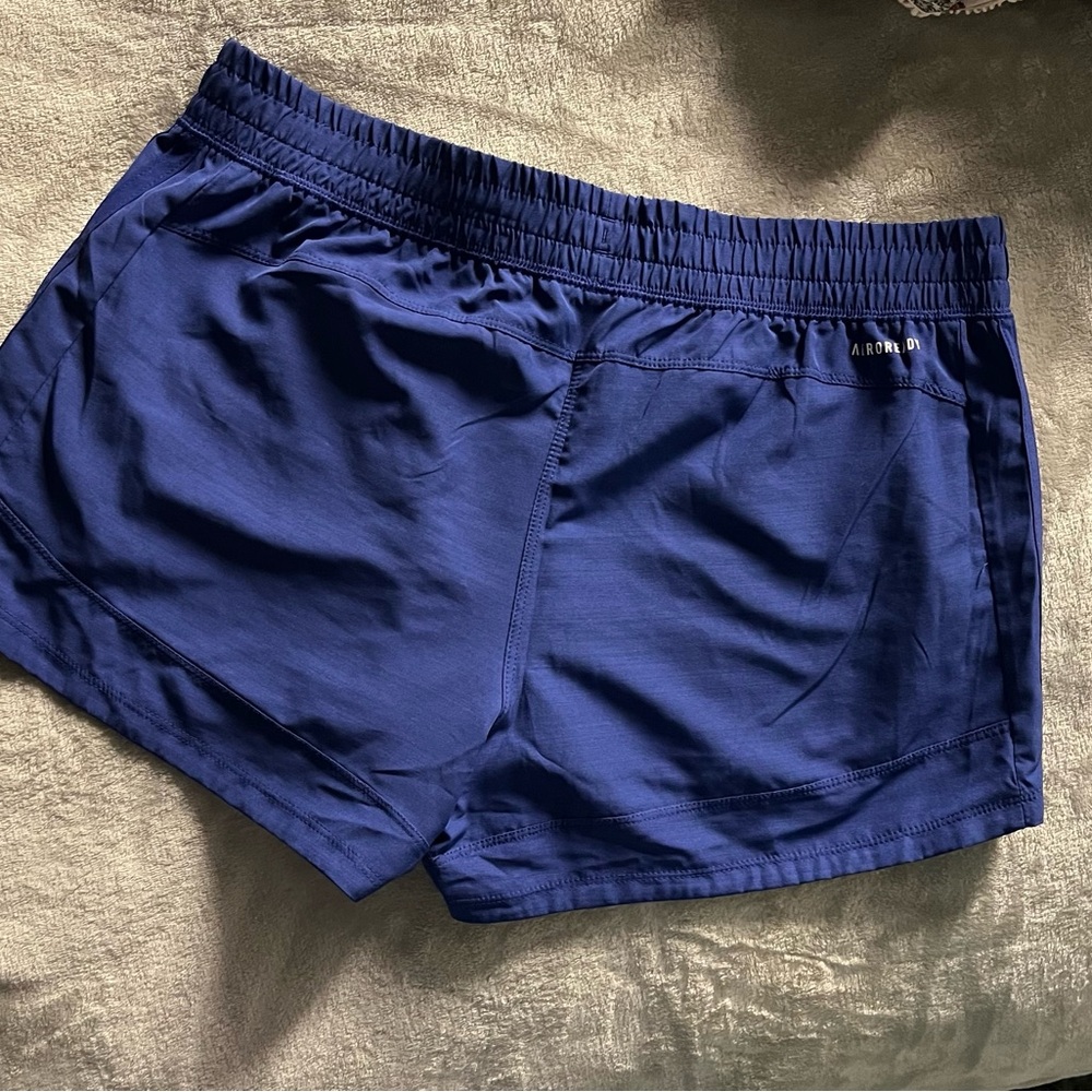 Alo Yoga Women's Navy Shorts